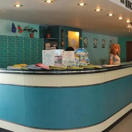 ホテル Zefir サニービーチ