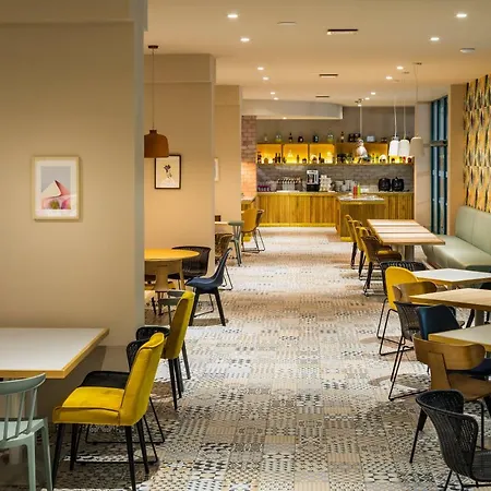 Zefir 3* サニービーチ