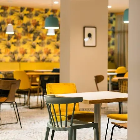 Zefir 3* サニービーチ