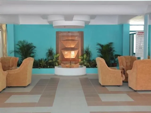 зефир Хотел 3*