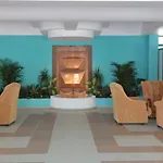 зефир Хотел 3*